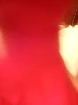 isis milove online show from 9, 4, 2026