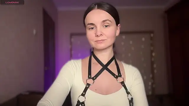 lanaloulou online show from 28, 9, 2025