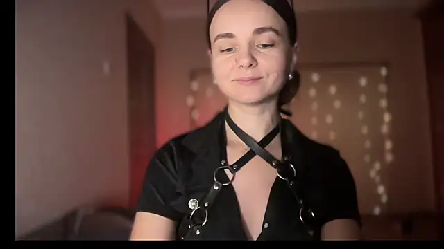 lanaloulou online show from 9, 9, 2025