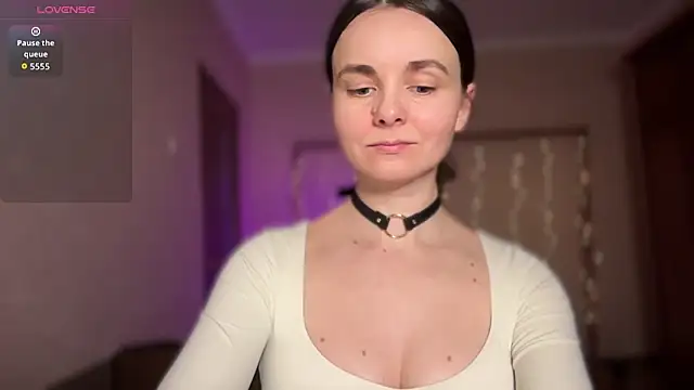 lanaloulou online show from 11, 5, 2026