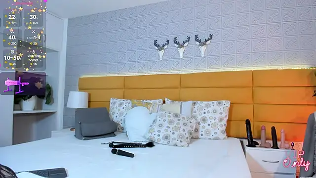 Snapshot of LeilaHiuston chatting on 22, 2, 2026 LeilaHiuston online show from 22, 2, 2026