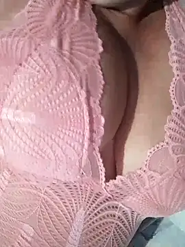 Snapshot of Sandra42 chatting on 16, 12, 2025 Sandra42 online show from 16, 12, 2025