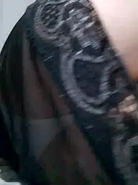 Snapshot of Sandra42 chatting on 28, 11, 2025 Sandra42 online show from 28, 11, 2025