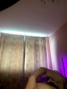 Mary Kiitty online show from 4, 10, 2025