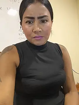 Snapshot of Ariana_Rodriguez chatting on 21, 5, 2026 Ariana Rodriguez online show from 21, 5, 2026