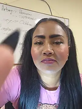 Snapshot of Ariana_Rodriguez chatting on 1, 7, 2026 Ariana Rodriguez online show from 1, 7, 2026