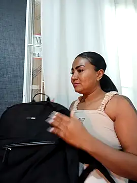 Ariana Rodriguez online show from 5, 12, 2025