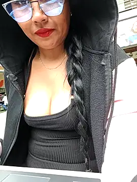 Ariana Rodriguez online show from 31, 1, 2026