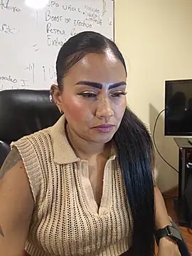 Snapshot of Ariana_Rodriguez chatting on 9, 7, 2026 Ariana Rodriguez online show from 9, 7, 2026