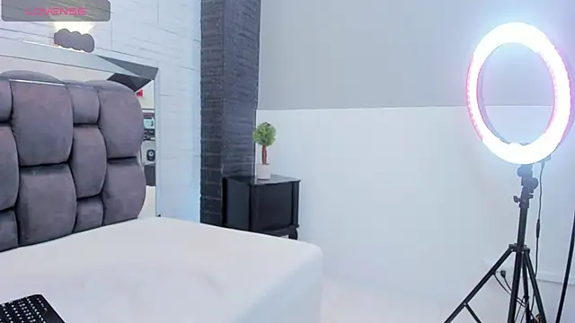 jade heartt online show from 12, 3, 2025