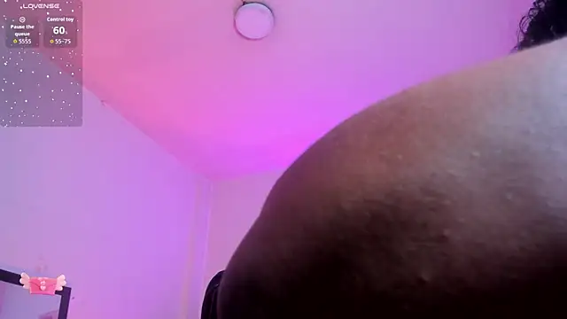 Snapshot of Ayliinn_ chatting on 20, 11, 2025 Ayliinn online show from 20, 11, 2025