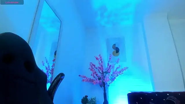 Ayliinn  online show from 12, 4, 2026