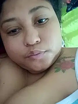 Snapshot of Ayliinn_ chatting on 29, 10, 2025 Ayliinn online show from 29, 10, 2025