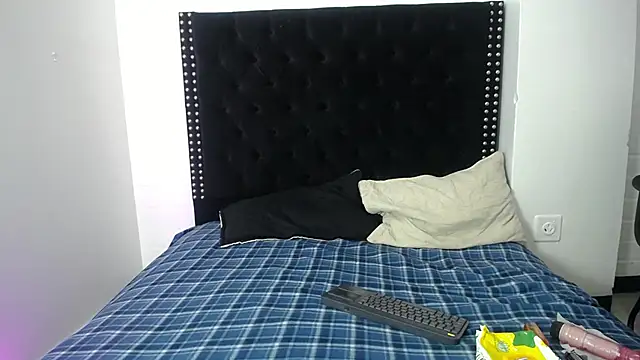 Snapshot of Ayliinn_ chatting on 14, 3, 2025 Ayliinn online show from 14, 3, 2025