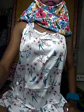 Cutesoma01 online show from 18, 11, 2025