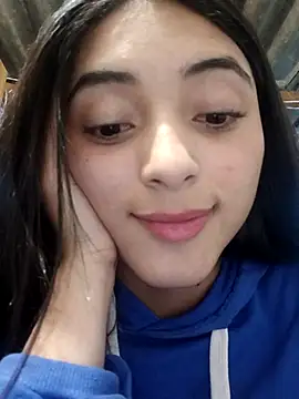 Snapshot of Valen_Person chatting on 2, 11, 2025 Valen Person online show from 2, 11, 2025