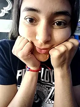 Snapshot of Valen_Person chatting on 12, 9, 2025 Valen Person online show from 12, 9, 2025