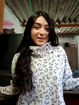 Snapshot of Valen_Person chatting on 12, 11, 2025 Valen Person online show from 12, 11, 2025