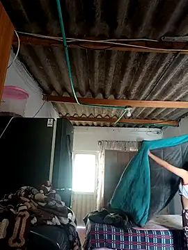 Snapshot of Valen_Person chatting on 4, 11, 2025 Valen Person online show from 4, 11, 2025