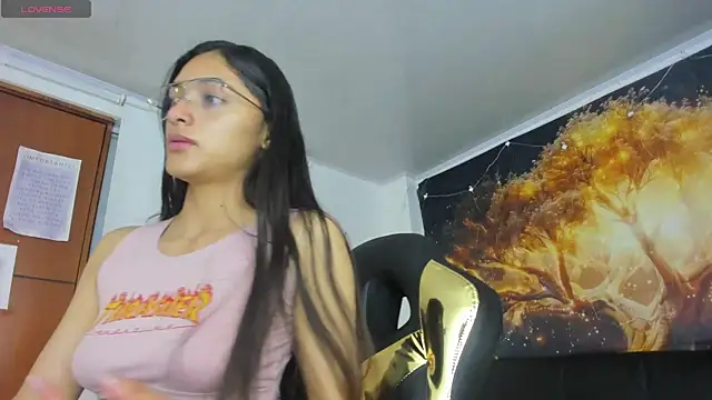 Snapshot of Valen_Person chatting on 5, 3, 2025 Valen Person online show from 5, 3, 2025