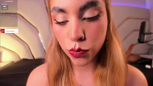 Violeta-Marquez online show from 17, 4, 2026