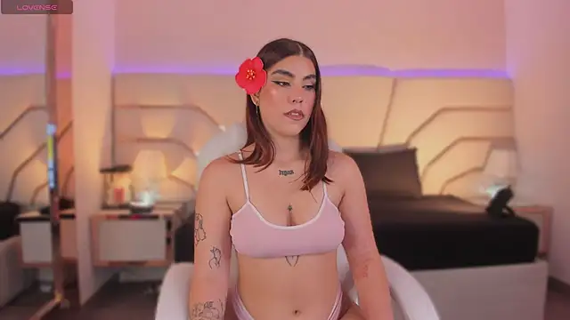 Violeta-Marquez online show from 13, 10, 2025