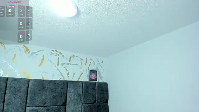 Cristal Velle online show from 11, 3, 2026