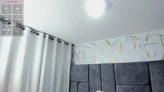 Cristal Velle online show from 9, 1, 2026