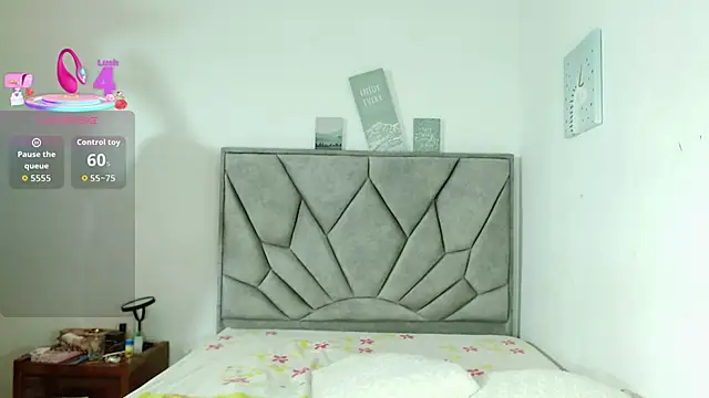 Snapshot of leslybrown chatting on 16, 12, 2025 leslybrown online show from 16, 12, 2025