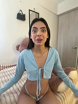 ZaraLuuv online show from 25, 3, 2026