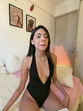 ZaraLuuv online show from 16, 7, 2026