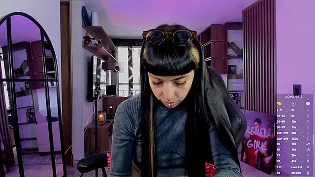 Saraa Desiree online show from 17, 2, 2026