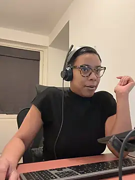 Melia Rayne online show from 20, 2, 2026