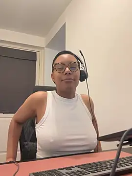 Melia Rayne online show from 2, 3, 2026