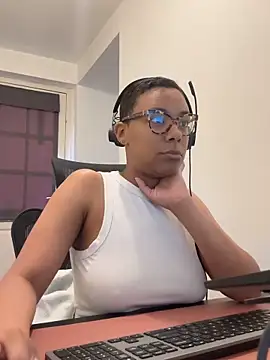 Melia Rayne online show from 30, 3, 2026