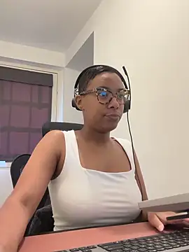 Melia Rayne online show from 12, 5, 2026