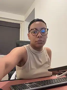 Melia Rayne online show from 24, 3, 2026