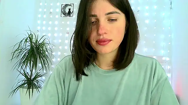 neferutt online show from 25, 11, 2025