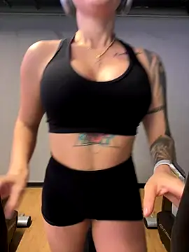 ValentinaMilann online show from 10, 10, 2025