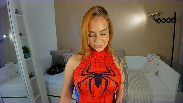 ValentinaMilann online show from 14, 10, 2025