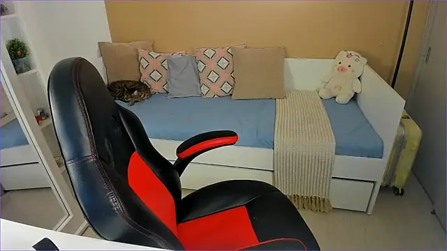 ValentinaMilann online show from 18, 11, 2025