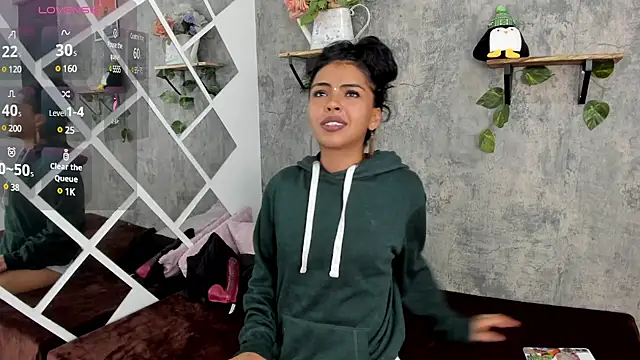 Devil AliceXo online show from 6, 3, 2025