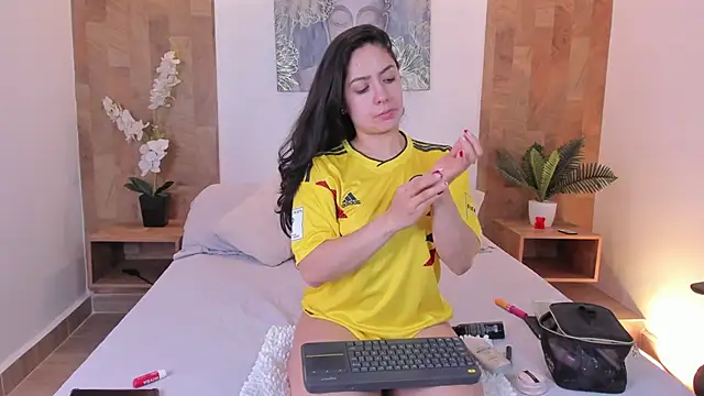 isabella winkler online show from 17, 6, 2026