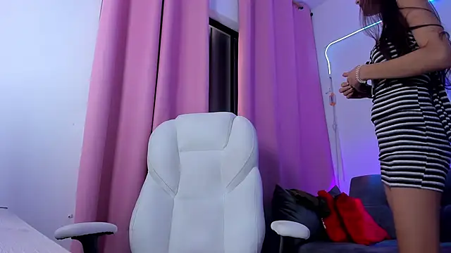 gaaby foxx online show from 10, 9, 2025