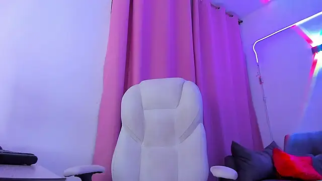 gaaby foxx online show from 7, 10, 2025