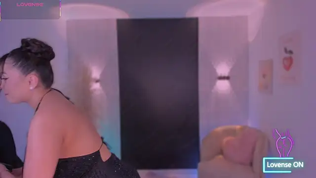 IvyJonesX online show from 22, 6, 2026