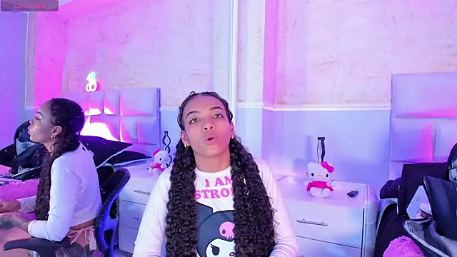 SarahLynn7 online show from 19, 3, 2025