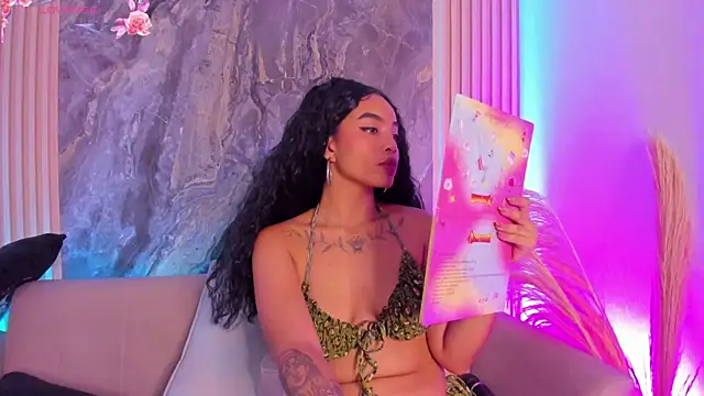 SarahLynn7 online show from 16, 10, 2025