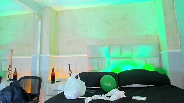 SarahLynn7 online show from 18, 3, 2025