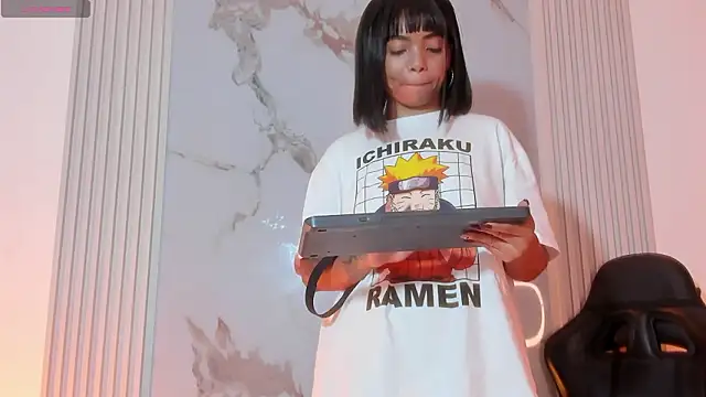 SarahLynn7 online show from 1, 2, 2026